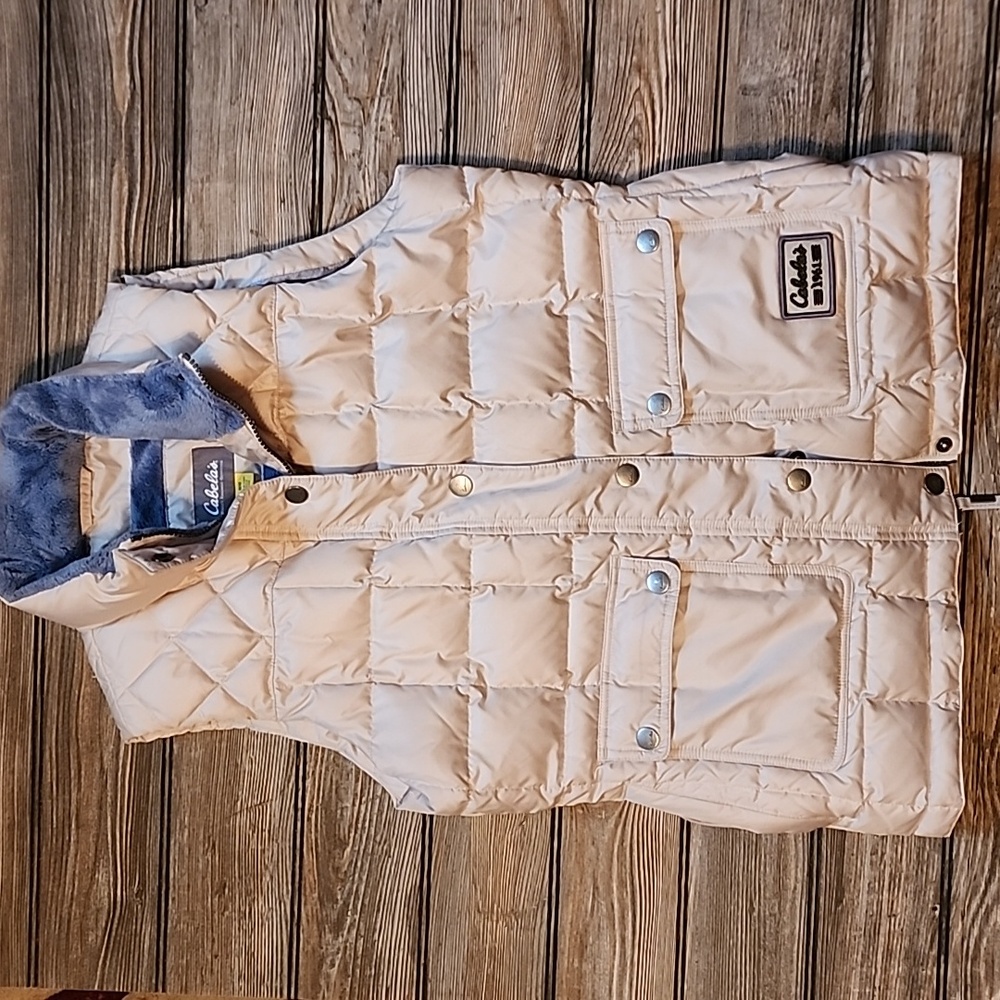 In search of this Cabela's VEST..